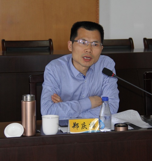 羅聯(lián)河：公司黨委召開(kāi)中心組學(xué)習(xí)會(huì)專(zhuān)題學(xué)習(xí)十九大報(bào)告精神及《習(xí)近平同志在寧德防腐倡廉的生動(dòng)實(shí)踐》（鄭慶樟）02.jpg