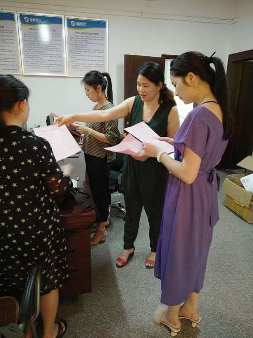 移風易俗倡議書發(fā)放.jpg
