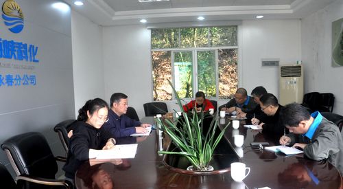 陳宏金：紀(jì)委書記曾開鋒對永春分公司領(lǐng)導(dǎo)班子進行集體廉潔談話。.jpg