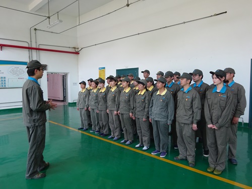 烽林分公司團委開展“傳承五四精�? 學史明理增信，不忘初心跟黨走”主題宣講活動（改）.JPG