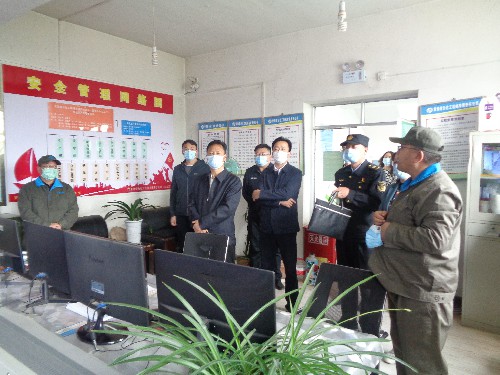 青樂公司楊玉偉檢查現場~1.jpg