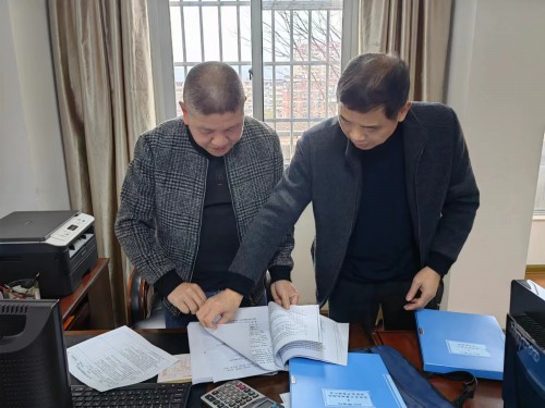格式工廠大田永豐公司-林萬(wàn)�?大田縣工信局副局長(zhǎng)涂振洲到大田永豐公司開(kāi)展兩會(huì)前安全督查 (2).jpg