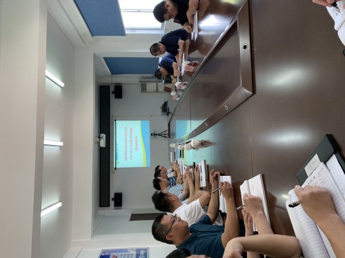 格式工廠福安郭丹桂：海峽科化公司黨委委員、副總經(jīng)理黃卿延到福安分公司開展民爆市場營銷策略課題調(diào)研.jpg